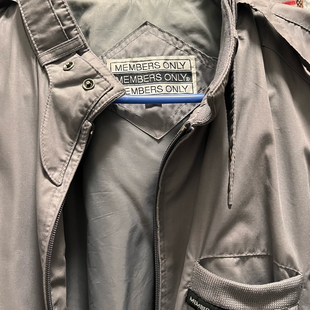 Members Only Racing Jacket / Size 40 - Picture 3 of 4